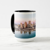 Skyline de Détroit à Dawn Mug (Devant gauche)