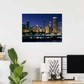 Skyline of Downtown Chicago 's nachts Poster (Thuiskantoor)