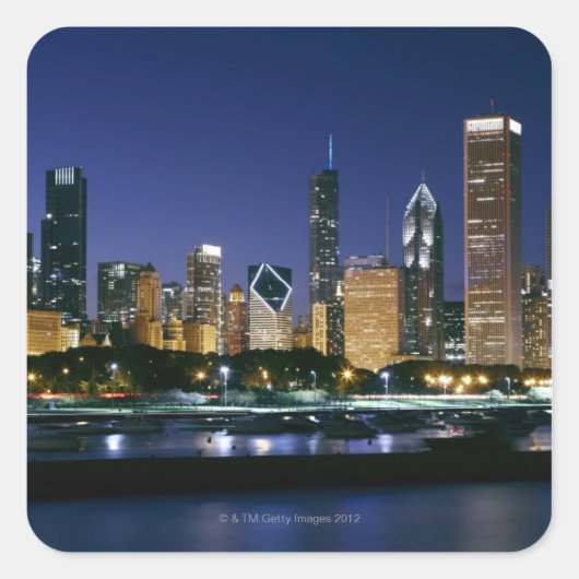 Skyline of Downtown Chicago 's nachts Vierkante Sticker (Voorkant)