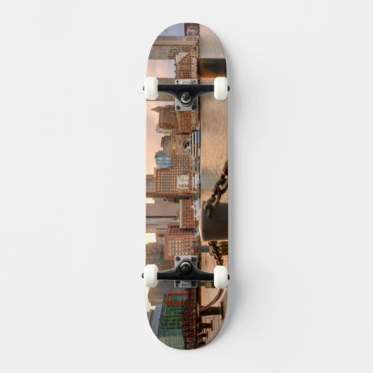 Skyline of Financial District of Boston Skateboard (Voorkant)