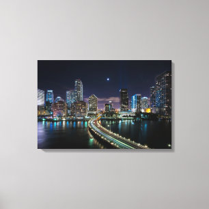 Skyline of Miami city with bridge at night Canvas Afdruk