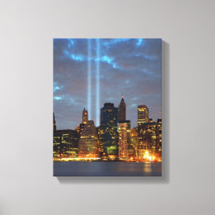 Skyline uitzicht van de stad in de nacht. canvas afdruk