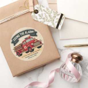Sla alarm! Baby shower voor brandweerwagens Ronde Sticker