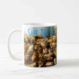 Sla de bijenhouder op koffiemok