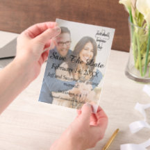 Sla de datum op Christelijke verloofde aankondigin