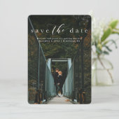 Sla de datum op elegante script verticale fotokaar save the date (Staand voorkant)