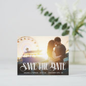 Sla de datum Typografie Moderne foto bruiloft Aankondigingskaart (Staand voorkant)