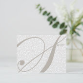 Sla het Briefkaart Date Sutble Grays Announcement (Staand voorkant)