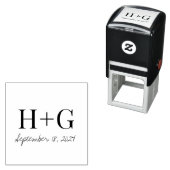 Sla het eenvoudige monogram van de Datum op Zelfinktende Stempel (In situ)
