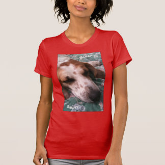 Slaapende schoonheidshond T-shirt