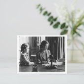 Slag om Groot-Brittannië en de Blitz: #35 Radio De Briefkaart (Staand voorkant)