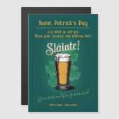 Slàinte! Saint Patrick's Day Pint van bier op groe Magnetische Uitnodiging (Voorkant / Achterkant)