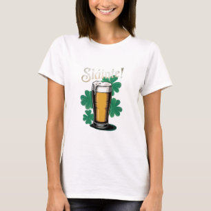 Slàinte! Saint Patrick's Day Pint van bier op groe T-shirt