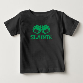 SLÁINTE sippy black tee