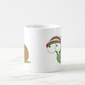 Slak in het pet van de winter koffiemok (Center)