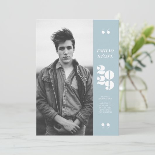 Slank Afstudeerder Afstuderen Aankondiging (Staand voorkant)