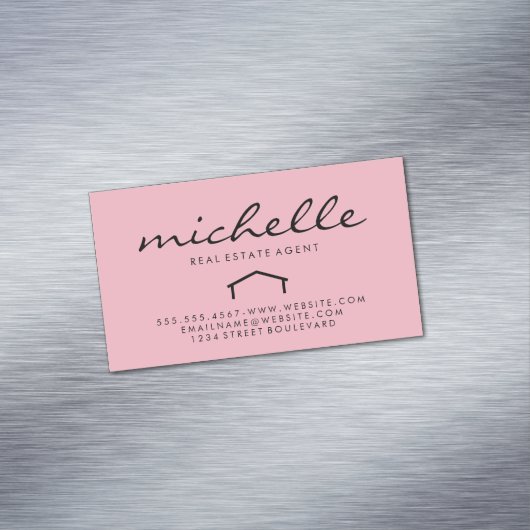 Slanke makelaar in onroerend goed (roze) magnetisch visitekaartje (Voorbeeld)
