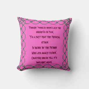 "SLAPEN MET EEN KETTINGZAAG SNURKER" KUSSEN