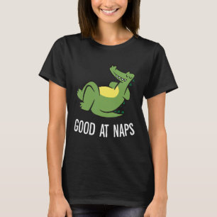 Slapende Alligator Good bij kranen die alligator a T-shirt