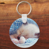 Slapende Siamese Kitten Paws Sleutelhanger (Voorkant)