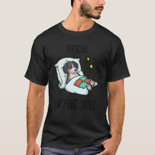 Slapende Zwitserse berghond T-shirt