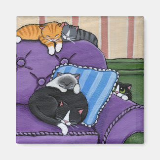 Slaperige Katten op Bank Whimsical Magnet Magneet