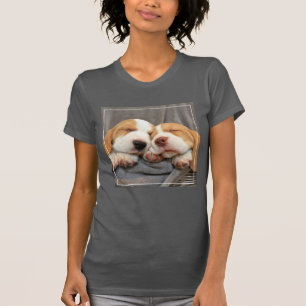 Slaperige Puppies T-shirt