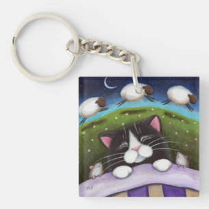 Slapy Tuxedo Cat met muizen en schapen   Fantasy Sleutelhanger