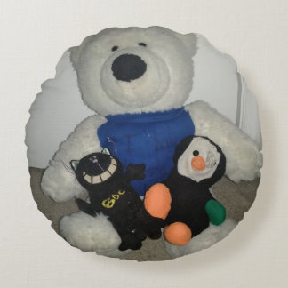 Slecht droomkat, brandweerman en poologe rond kussen