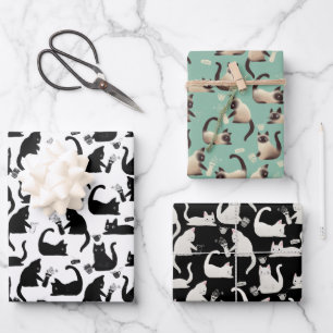 Slechte katten die spullen over het patroon gooien inpakpapier vel