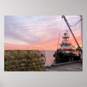 Sleepboot bij zonsopgang poster
