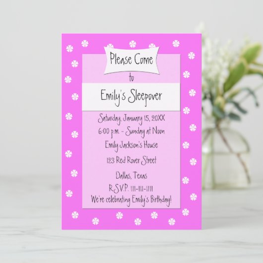 Sleepover Party Invitation Cute Rose Lit (Debout devant)