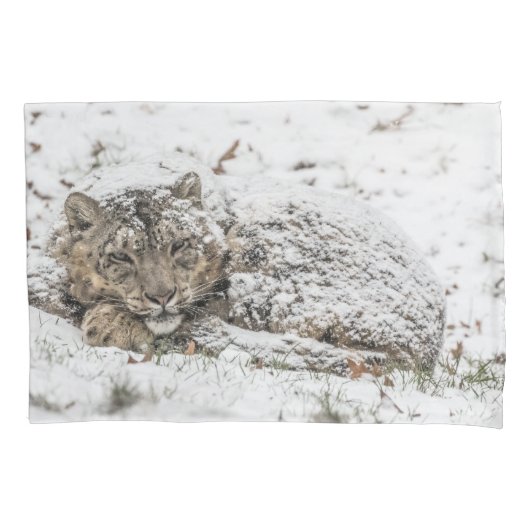Sleepy Snow Leopard Kussensloop (Voorkant)
