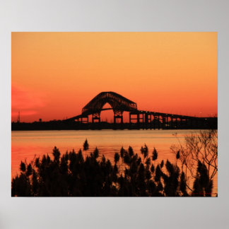 Sleutelbrug door het Marsh Sunset Poster