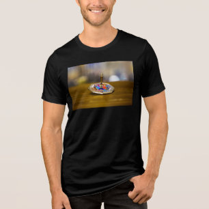 SlipperyJoe Hanukka-dreidelcadeau achthoekige basi Tri-Blend Shirt