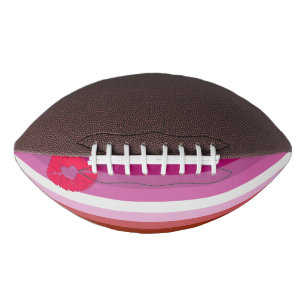SlipperyJoe lipstick lesbische pridevlag vrouwelij American Football