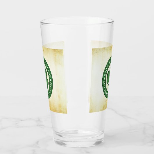 SlipperyJoe viert St. Patrick's Day Iris Glas (Links)