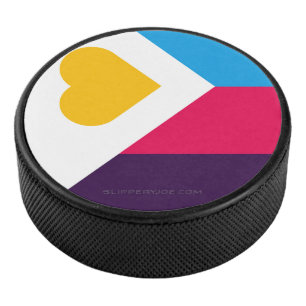 SlipperyJoe's driekleurige polyamorie trotsvlag dr Hockey Puck