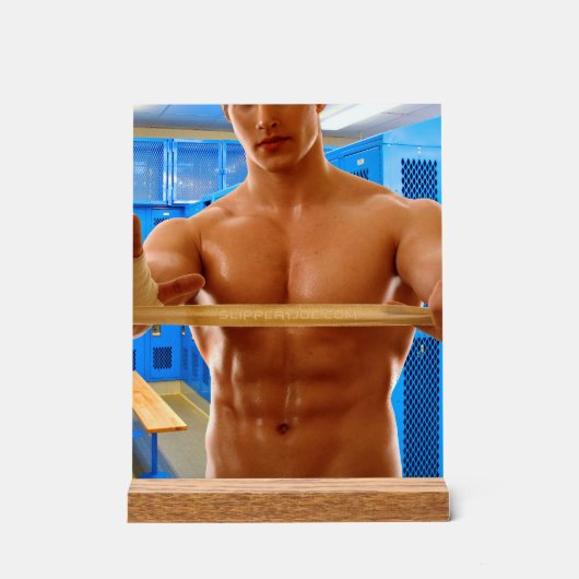 SlipperyJoe's gespierde man shirtloze borst 6-pack Acryl Bord (Voorkant)