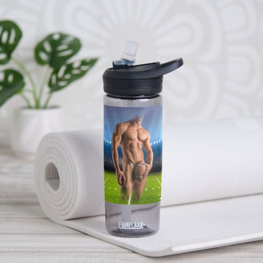 SlipperyJoe's Man maakt een afscheiding van overhe Waterfles (Links)