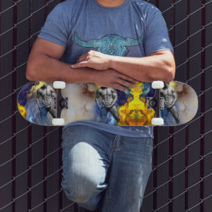 SlipperyJoe's Man stomende shirtloze abs sixpack a Skateboard