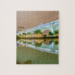 sloppenwijk en ohio sity skyline in het centrum legpuzzel