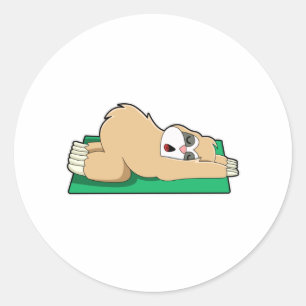 Slote bij Yoga op Yoga mat Ronde Sticker