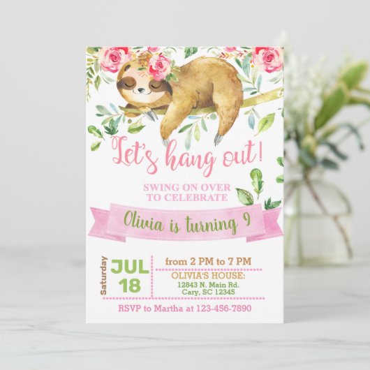 Sloth laten we de uitnodiging van het meisje uitde (Staand voorkant)