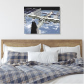 Sluit het uitzicht van de Sluiting die is gedokt Canvas Afdruk (Insitu (Slaapkamer))