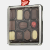 sluiting van een doos van samengevoegde chocolade metalen ornament (Links)