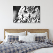 Sluiting van het portret van Euraziatische arend-u Canvas Afdruk (Insitu (Slaapkamer))