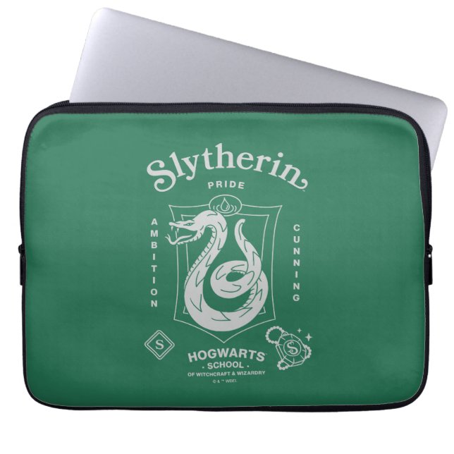 SLYTHERIN™ Pride Ambition Cunning Crest Laptop Sleeve (Voorkant)