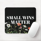Small Wins Matter Quote With Wildflowers Muismat (Met muis)