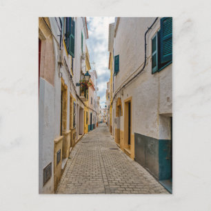 Smalle straat in Ciutadella - Menorca, Spanje Briefkaart